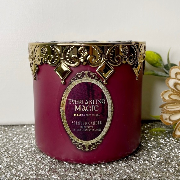 Bath and Body Works Everlasting Magic 3 Wick Candle with Crown Lid Nwt - Picture 9 of 9